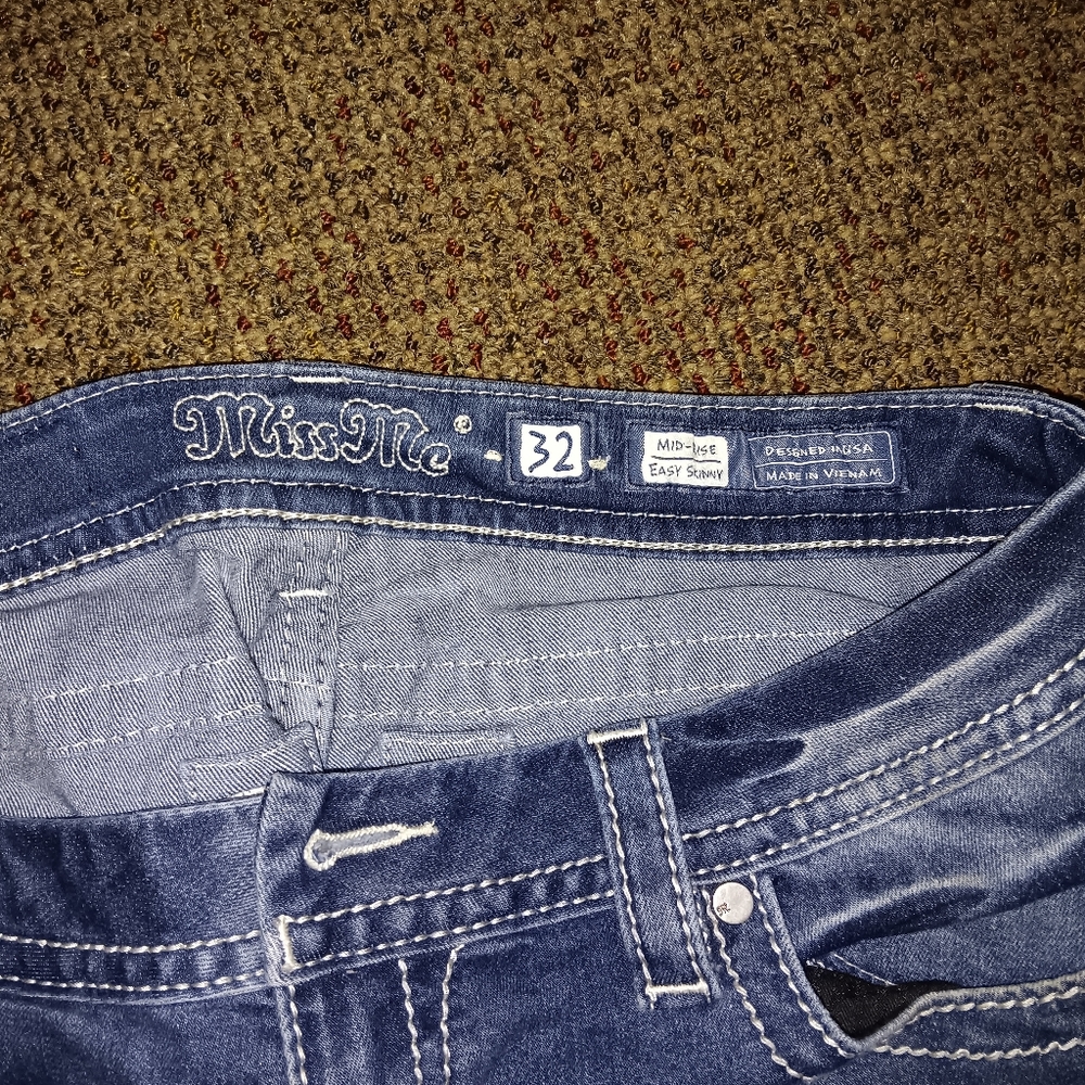 Miss me blue jeans size 32